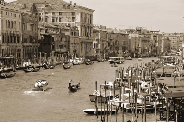 Venise Italie Juin Transport Nourriture Par Bateau Sur Grand Canal — Photo