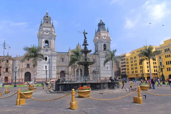 利马市 2009年11月24日 利马市长广场 Plaza Mayor 是利马市的发源地 也是该市的核心 位于利马历史中心 — 图库照片