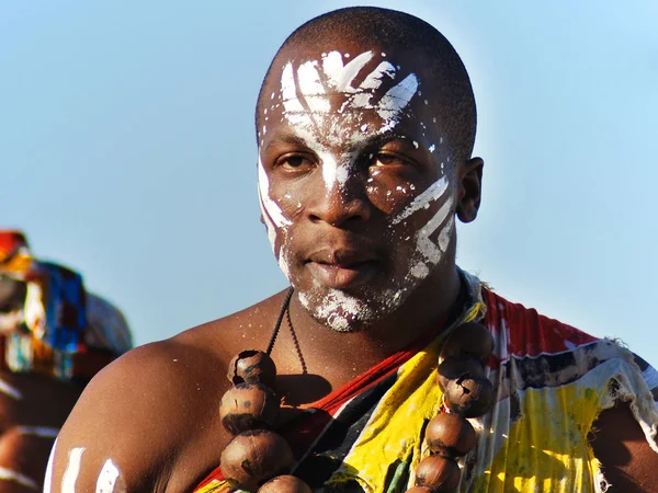 Cape Town South Africa Maj Oidentifierad Ung Man Bär Traditionella — Stockfoto