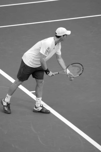 Monreal 8月7 8月にモントリオールロジャースカップの裁判所でノヴァック ジョコビッチ7 2011モントリオールで カナダ ノヴァック ジョコビッチは世界No にランクされているセルビアのプロテニス選手であります — ストック写真