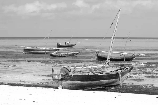 Занзибар Танзания Октября Рыбацкая Лодка Деревня Нунгви Октября 2011 Года — стоковое фото