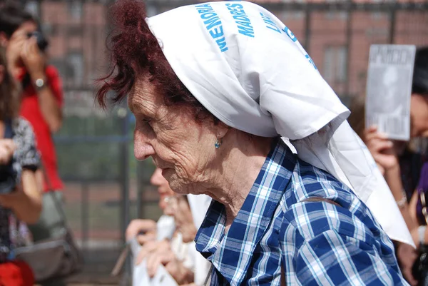 Buenos Aires Argentina Nov Een Onbekende Vrouw Marcheert Buenos Aires — Stockfoto