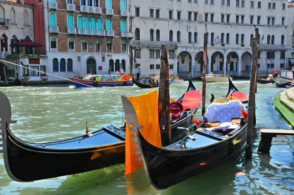 Venice Olaszország Június Ételszállítás Hajóval Grand Canal 2011 Június Velencében — Stock Fotó