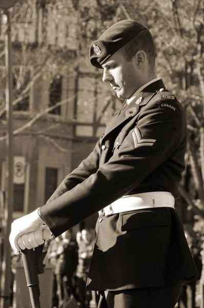 Montreal Canada November Canadese Soldaten Uniform Voor Herdenkingsdag November 2011 — Stockfoto