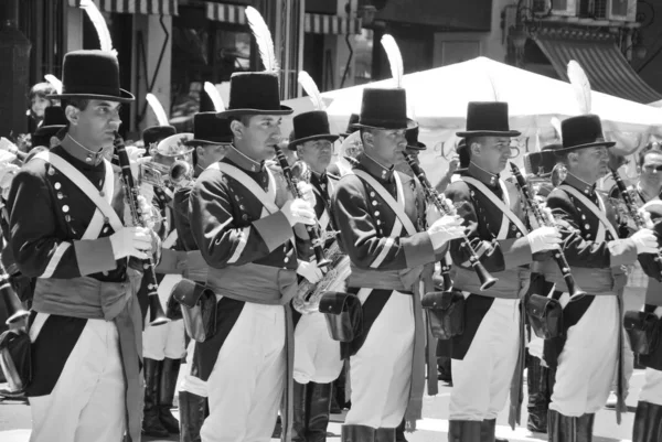 Buenos Areas Argentine Noviembre Desfile Jóvenes Identificados Disfrazados Soldado Para —  Fotos de Stock