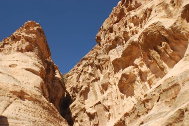 Petra harabelerindeki dağ manzarası ve Wadi Musa 'daki antik şehir Ürdün, Arap, Asya