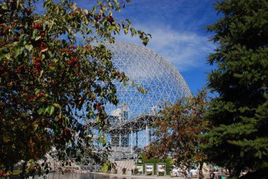 Montreal, Kanada - 25 Ağustos - Biyosfer Montreal 'de çevreye adanmış bir müzedir. Parc Jean-Drapeau 'da, Birleşik Devletler' in eski pavyonunda, 08: 25 Montreal, Kanada