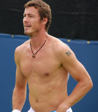 Montreal - 5 Ağustos 2009 'da Montreal, Kanada' da Marat Safin formasız olarak Montreal Rogers Kupası sahasında. Safin iki branş kazandı ve kariyeri boyunca dünya sıralamasında birinci oldu..
