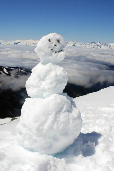 Χιονάνθρωπος Στο Όρος Γουίστλερ Στο Φιτζσίμονς Ρέιντζ Των Οροσειρών Του — Φωτογραφία Αρχείου