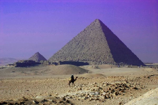 Cairo Egypt 吉萨大金字塔 Great Pyramid Giza 也被称为胡夫金字塔 Pyramid Khufu 或切普金字塔 — 图库照片