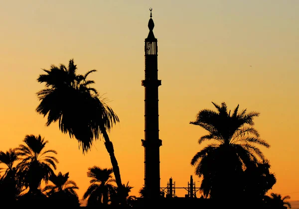 Silhouette Minareto Lungo Fiume Nilo Egitto — Foto Stock