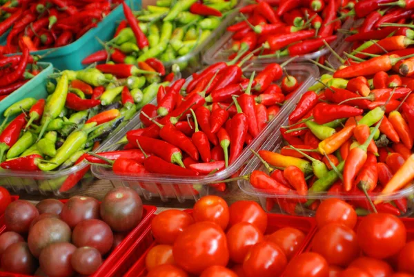 Pimientos Picantes Rojos Mercado — Foto de Stock