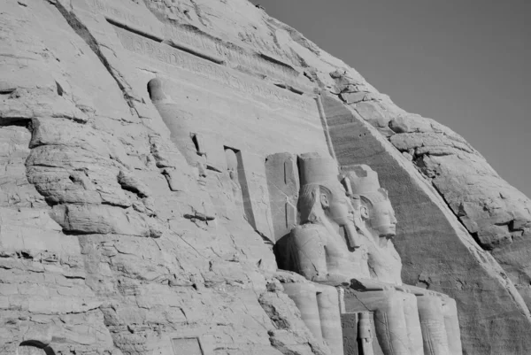 Храмы Абу Симбел Представляют Собой Два Массивных Каменных Храма Расположенных — стоковое фото