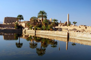 Lüksör, Mısır 'daki Karnak tapınağı