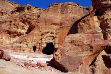 Petra harabelerindeki dağ manzarası ve Wadi Musa 'daki antik şehir Ürdün, Arap, Asya