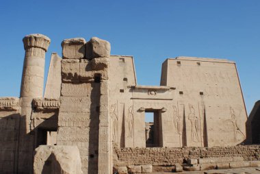PHILEA TEMPLE, EGYPT - 23 Kasım: Kompleks UNESCO projesi sırasında 23 Kasım 2008 'de Aswan Barajı' nın inşası nedeniyle söküldü ve yakınlardaki Agilkia Adası 'na taşındı.