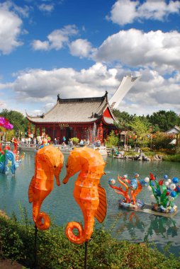 Göletli güzel Çin Bahçesi