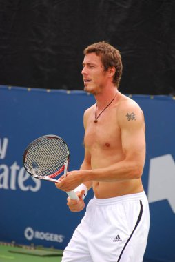 Montreal - 5 Ağustos 2009 'da Montreal, Kanada' da Marat Safin formasız olarak Montreal Rogers Kupası sahasında. Safin iki branş kazandı ve kariyeri boyunca dünya sıralamasında birinci oldu..