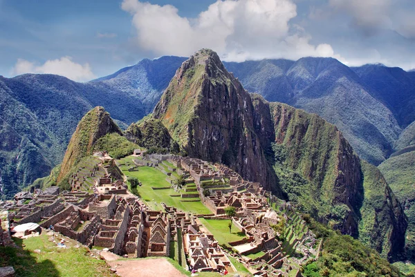 Machu Picchu Machu Pikchu Quechua Machu Yaşlı Yaşlı Pikchu Piramidi — Stok fotoğraf