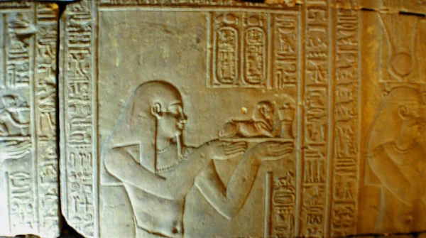 Hieroglyfiska Sniderier Väggarna Vid Ett Egyptiskt Antikt Tempel Tidiga Hieroglyfer — Stockfoto