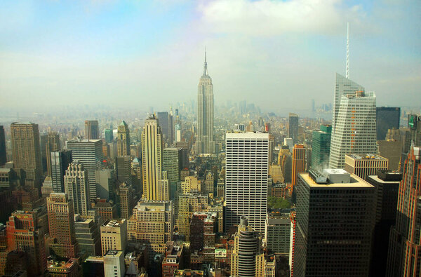 Skyline of midtown Manhattan in New York City with landmark skyscrapers.