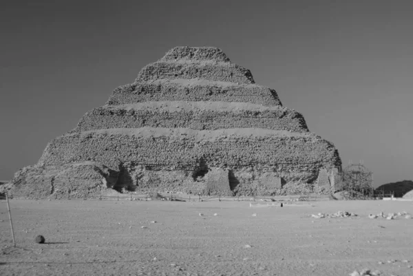 Pirâmide Etapa Antiga Saqqara Egipto Número Turistas Que Visitam Egipto — Fotografia de Stock