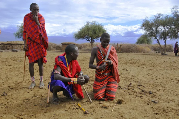 Amboseli Kenya Oct Portrait Jeunes Guerriers Masai Non Identifiés Montrant — Photo