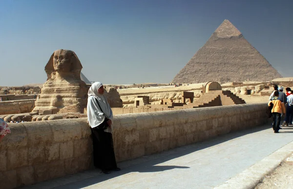 Πυραμίδες Και Σφίγγα Της Γκίζας Στην Αίγυπτο — Φωτογραφία Αρχείου