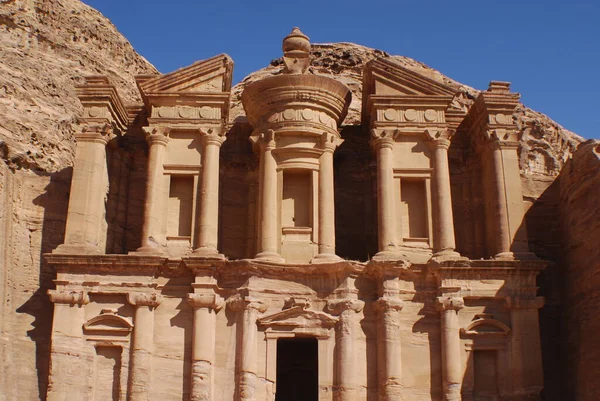 Monastère Est Magnifiquement Sculpté Bien Que Beaucoup Moins Décoré Que — Photo