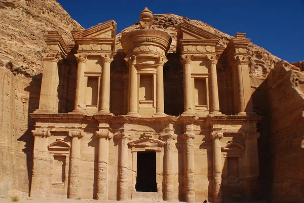 Petra Rock City Jordan Temples Tombs Theaters Other Buildings 联合国教科文组织的世界遗址和世界七大奇迹之一 — 图库照片