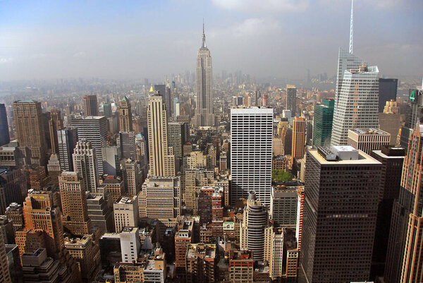 Skyline of midtown Manhattan in New York City with landmark skyscrapers.