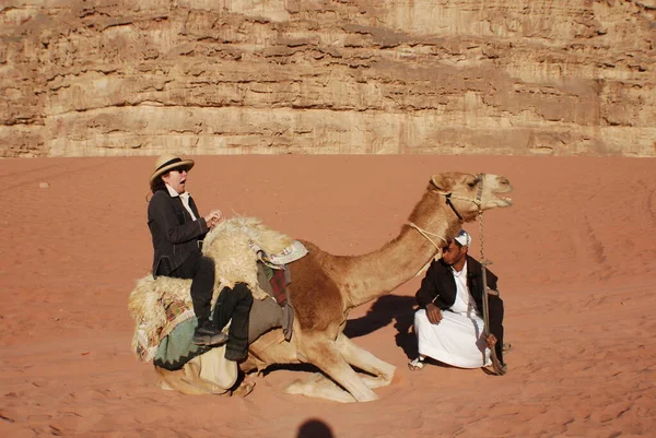 Petra Giordania Nov Turista Non Identificato Giro Cammello Nov 2009 — Foto Stock