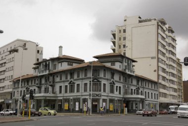 Modern şehrin tarihi merkezi.