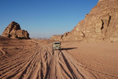 Arabayla Wadi rom çölünde, Mısır 'da