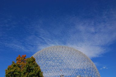 Montreal, Kanada - 25 Ağustos - Biyosfer Montreal 'de çevreye adanmış bir müzedir. Parc Jean-Drapeau 'da, Birleşik Devletler' in eski pavyonunda, 08: 25 Montreal, Kanada