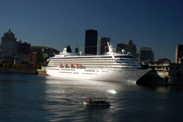 Cruiseschip Haven Van Montreal Canada — Stockfoto
