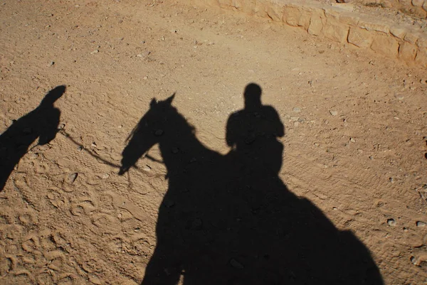 Sagoma Uomo Cavallo Deserto — Foto Stock