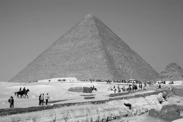 Cairo Egypt Toeristen Voor Grote Piramide Van Gizeh Piramide Van — Stockfoto