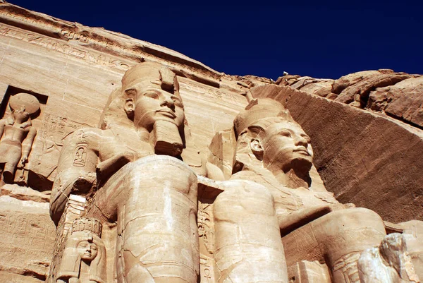 Templos Abu Simbel Refere Dois Templos Rochosos Maciços Sul Egito — Fotografia de Stock