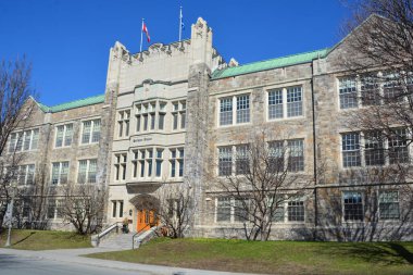 MONTREAL QUEBEC CANADA - 04 07 2020: Selwyn House, Westmount Belediye Binası 'nın hemen arkasında, Montreal' de bir özel erkek okulu. Montreal 'i ziyaret et