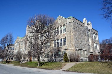 MONTREAL QUEBEC CANADA - 04 07 2020: Selwyn House, Westmount Belediye Binası 'nın hemen arkasında, Montreal' de bir özel erkek okulu. Montreal 'i ziyaret et
