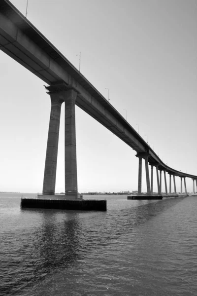 San Diego Kwiecień 2015 Coronado Bridge Jest Sprężonym Betonowym Mostem — Zdjęcie stockowe