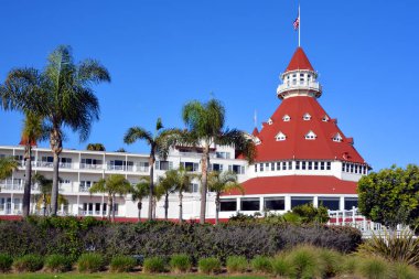 SAN DIEGO CA USA - 8 Nisan 2015: San Diego, ABD 'deki Victorian Hotel del Coronado. Otelde Marilyn Monroe 'nun oynadığı 