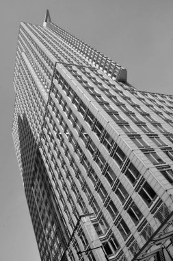 MONTREAL QUEBEC CANADA - 04 07 2020: Montreal şehir merkezi ve Giants gökdelenleri 1250 Rene-Levesque, La Tour IBM-Maraton Kuleleri olarak da bilinir.