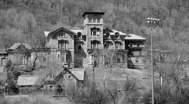 MONTREAL QUEBEC CANADA - 04 23 2020: Allan Memorial Institute (AMI; Fransızca: Institut Allan Memorial), bilinen adıyla 