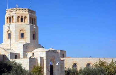 JERUSALEM - 28 10 2016: Rockefeller Müzesi, eski adıyla Filistin Arkeoloji Müzesi Doğu Kudüs 'te bulunan ve büyük bir tarihi eser koleksiyonu barındıran bir arkeoloji müzesidir.