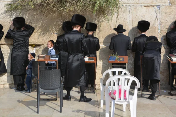 Jerusalem Israel Judío Hasidic Orar Pared Occidental Llorando Muro Lugar —  Fotos de Stock