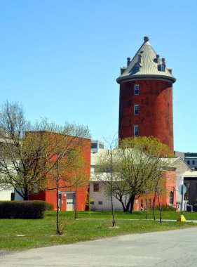 Montreal, Kanada 'da bina ve yeşil bahçe