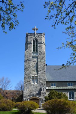 MONTREAL QUEBEC CANADA - 05: 12 2020: Kraliyet Dağı kasabası Mont Royal Kilisesi Annunciation Parish Hanımefendisi 