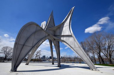 MONTREAL CANADA - 05 07 2020: Alexander Calder heykeli L 'Homme French (